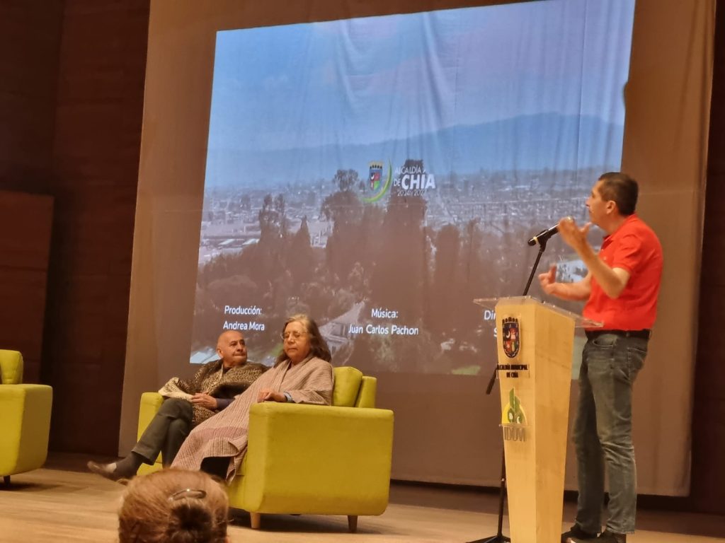 ‘Hilos de Luna’, Primer festival de tejeduría