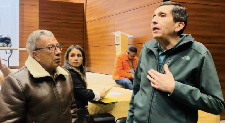 El alcalde Donoso se reunió con las Juntas de Acción Comunal de Bachué y Jardín de los Zipas