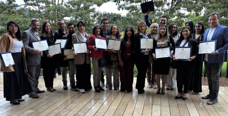 22 emprendedores de Chía se graduaron en estrategias empresariales en la UniSabana