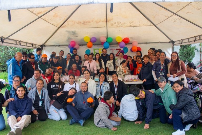 Chía promueve el cuidado personal y celebra la vida en el Programa de Discapacidad